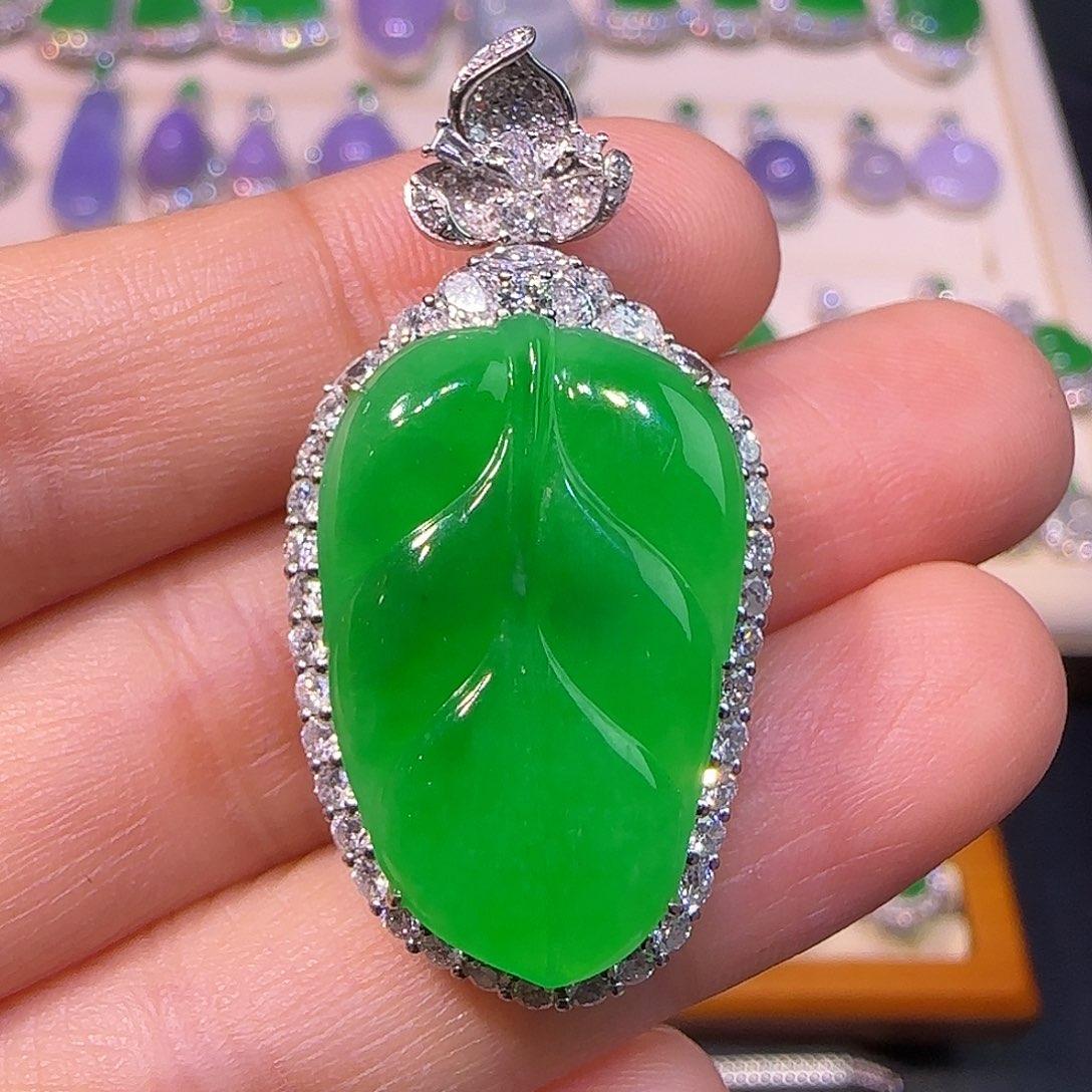 翡翠18K金镶嵌吊坠(不含链)