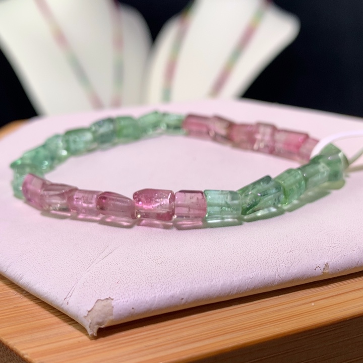 双色碧玺手链未镶嵌