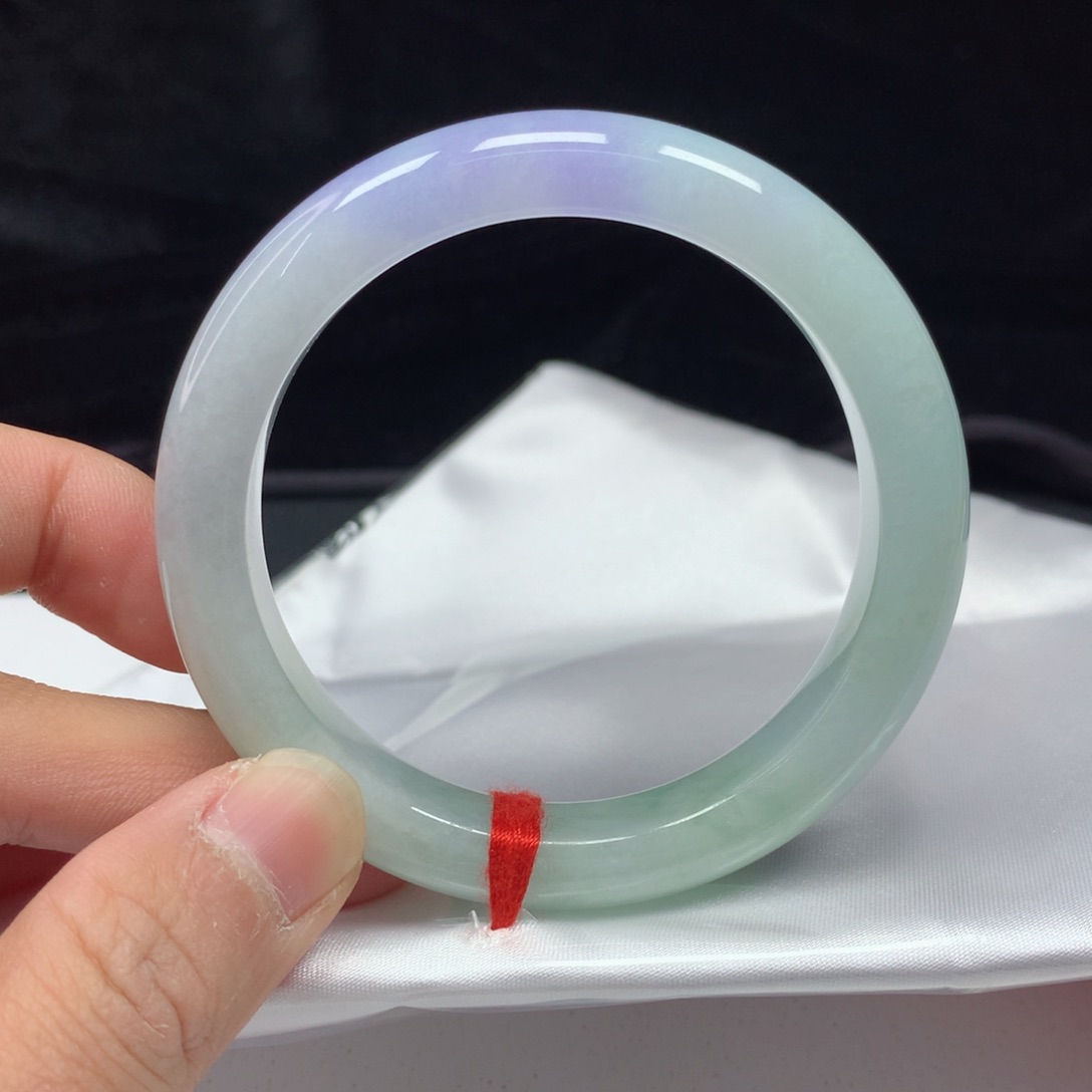 翡翠手镯（圆镯）未镶嵌55.5