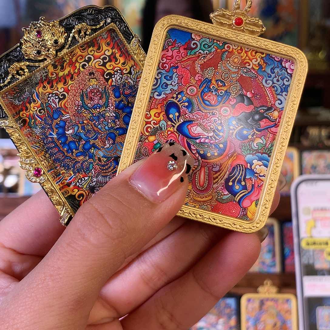 吊坠S**n热贡纯手绘唐卡大威德黑财
