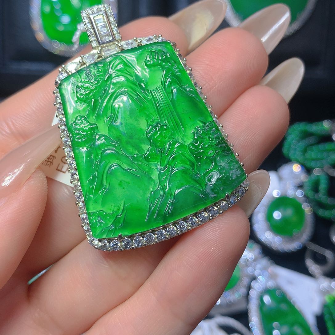 翡翠吊坠(不含链)银S925镶嵌翡翠