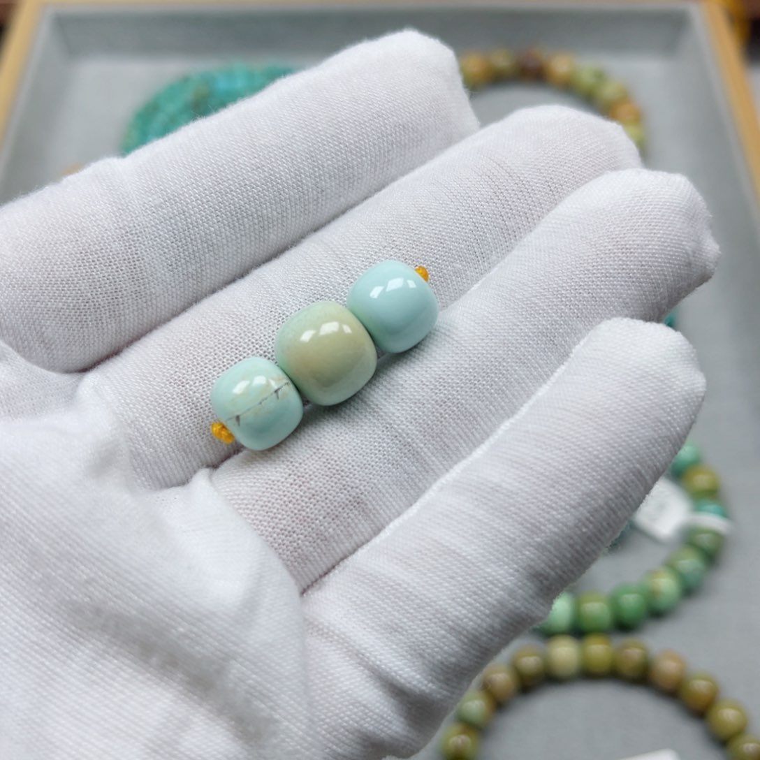 绿松石未镶嵌挂件