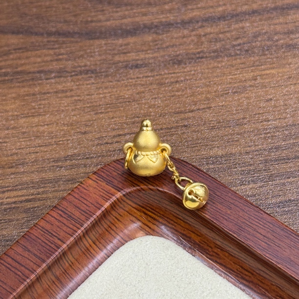 足金999铃铛流苏纳福葫芦DP2124-01220