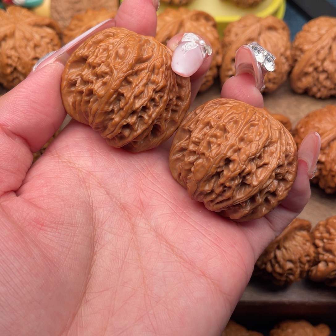 把件文玩核桃精配红皮正磨40