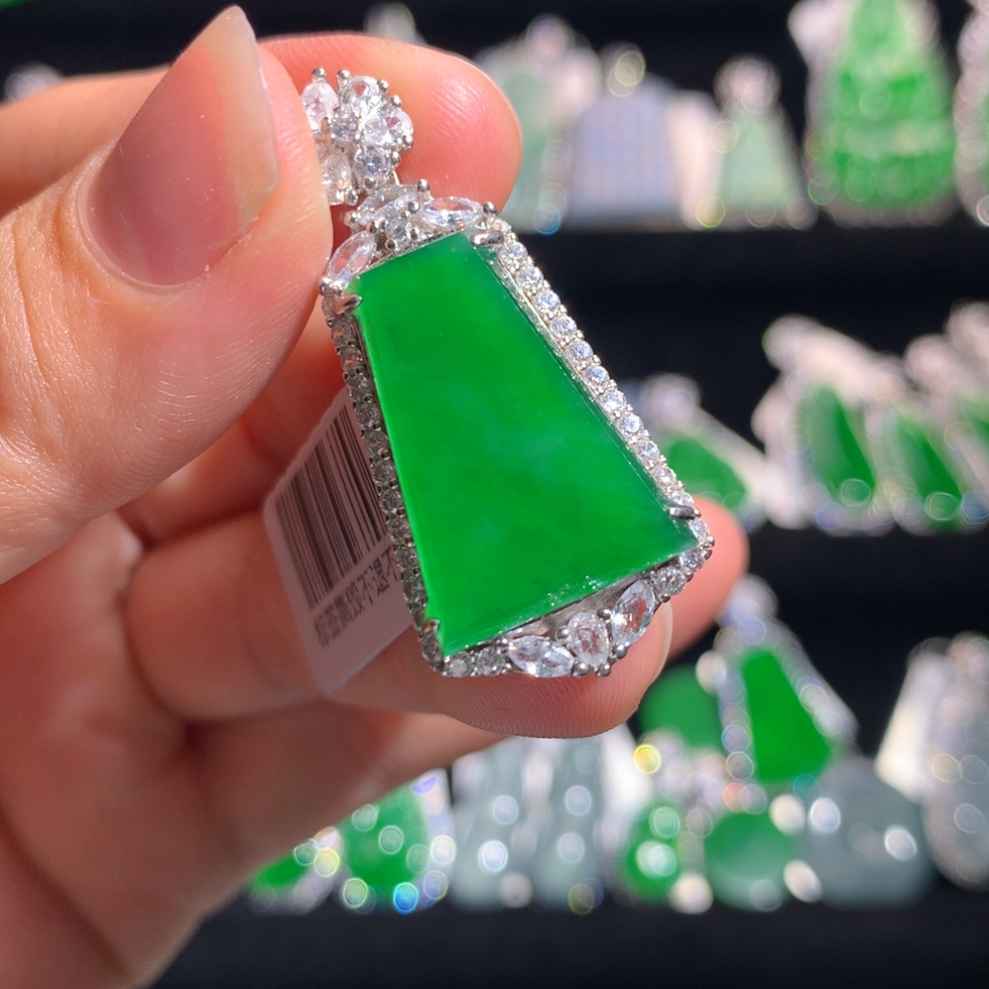 【闪购商品】翡翠银S925镶嵌颈饰天然翡翠