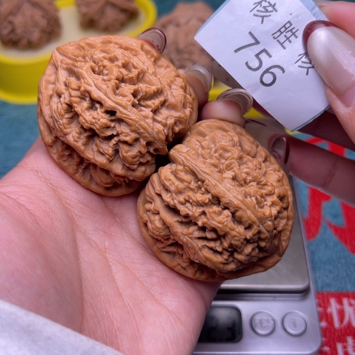 文玩核桃把件大粗筋45.756