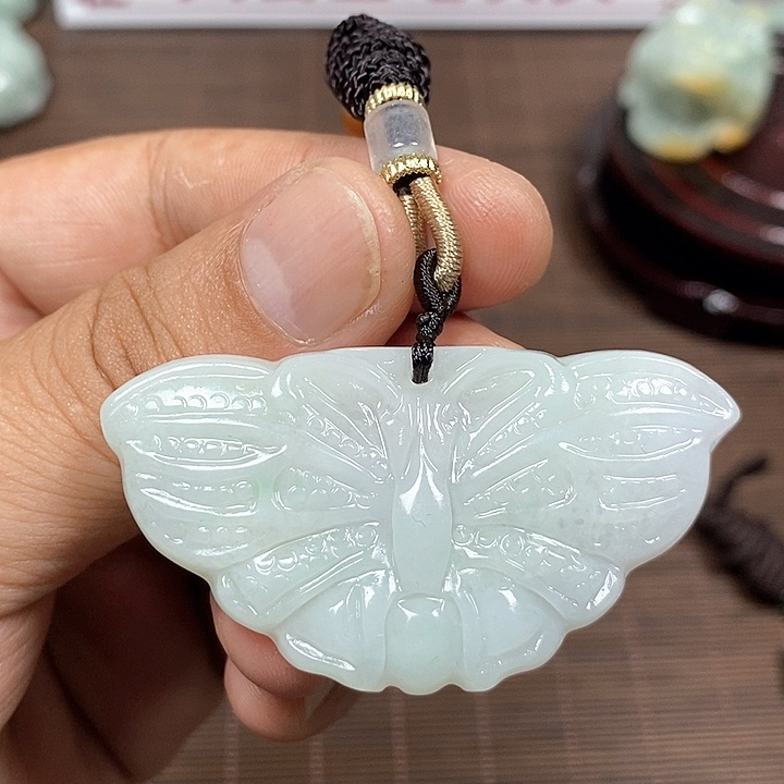 颈饰未镶嵌翡翠天然翡翠玉A货配证书