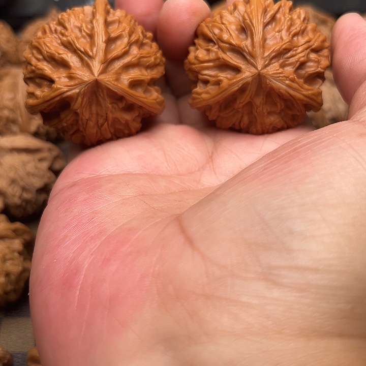 文玩核桃吊坠你们都在