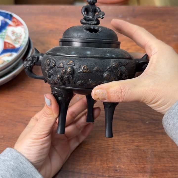 一个陶瓷物件哈哈哈哈