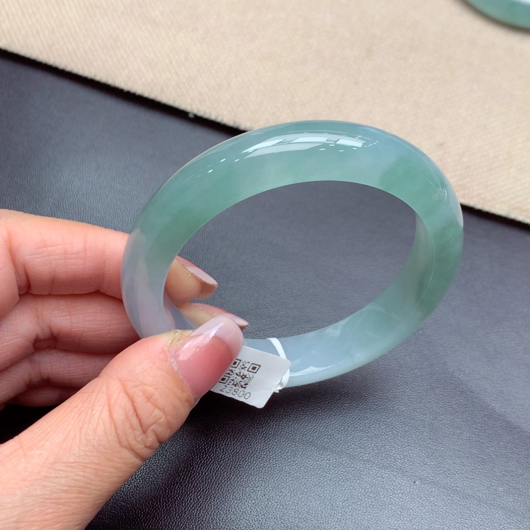 翡翠手镯未镶嵌缅甸翡翠手镯