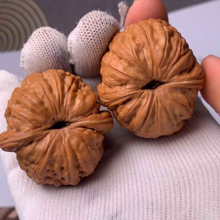 穿***行元宝2枚的历史悠久记载