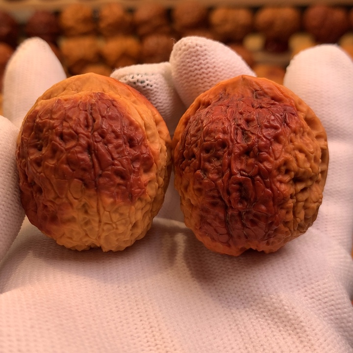 文玩核桃把件8……..