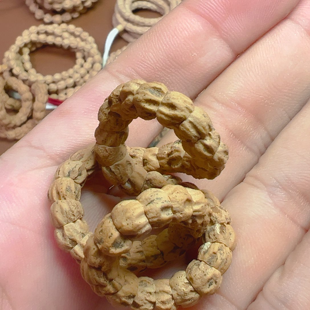 柏香籽/百香籽手串热振红油皮斜切单圈福利