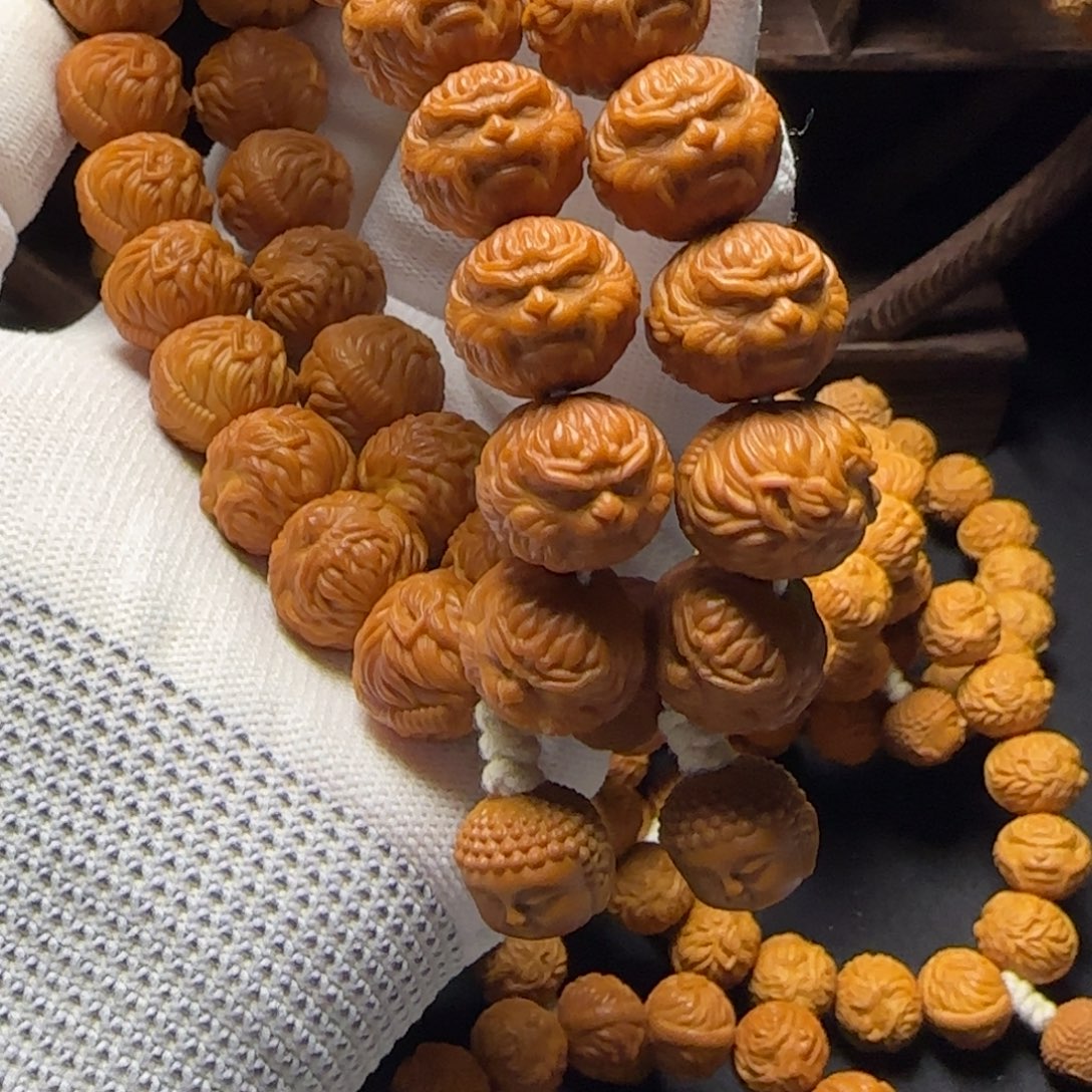 山***义吊坠猴头核桃猴头