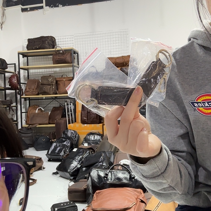 8***3小牛皮（革）牛皮（革）头层牛皮钥匙扣