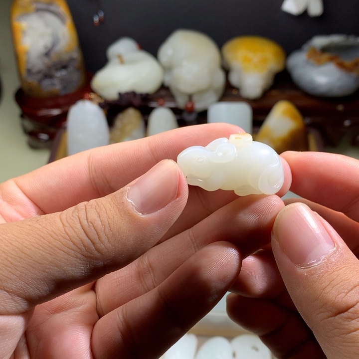 和田玉未镶嵌挂件