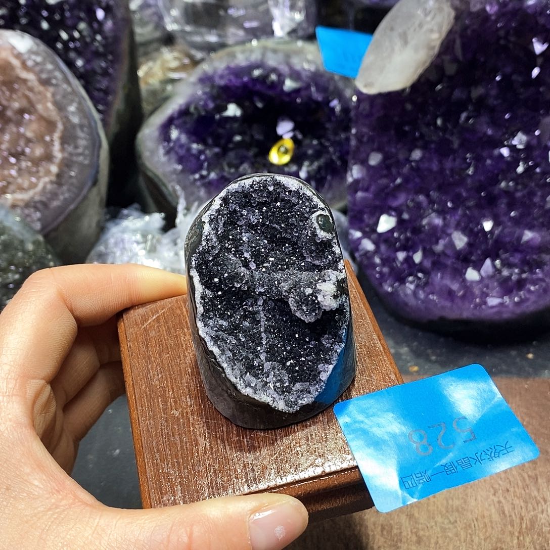 水晶大型摆件（非配饰）未镶嵌