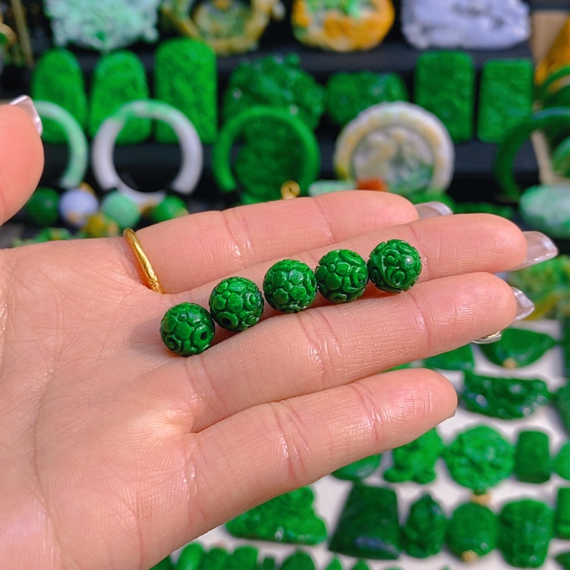 【闪购商品】翡翠颈饰未镶嵌单珠卡10mn