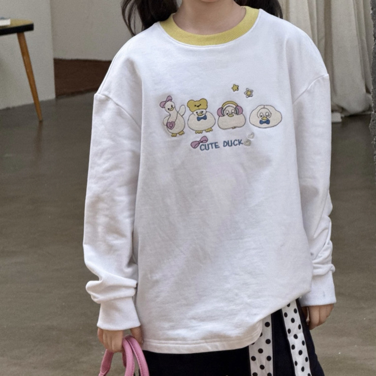 6086童装撞色领口加绒T