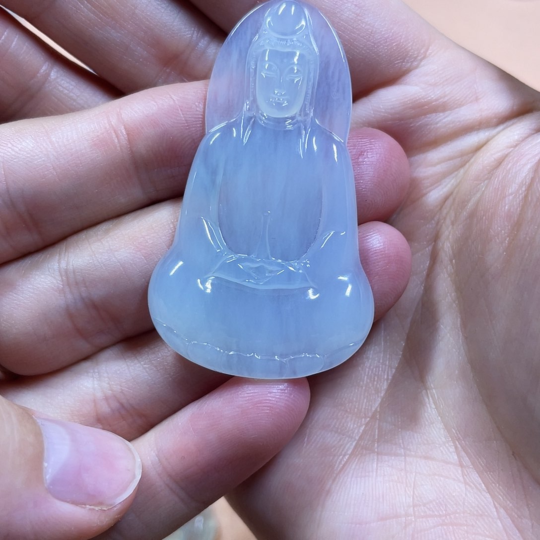 翡翠颈饰未镶嵌素衣