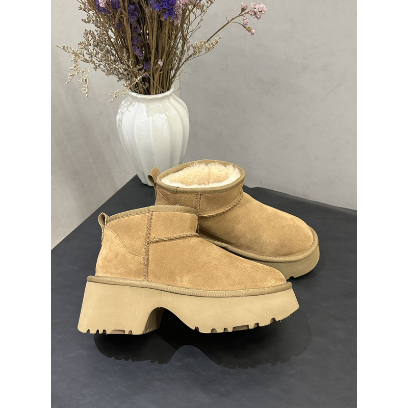 小白【人鱼款】秋季新款女士舒适时尚厚底人鱼短靴休闲雪地靴