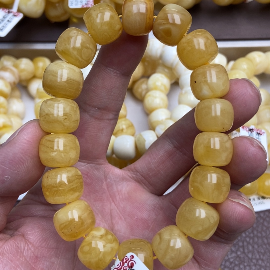 琥珀未镶嵌珠宝奇石28