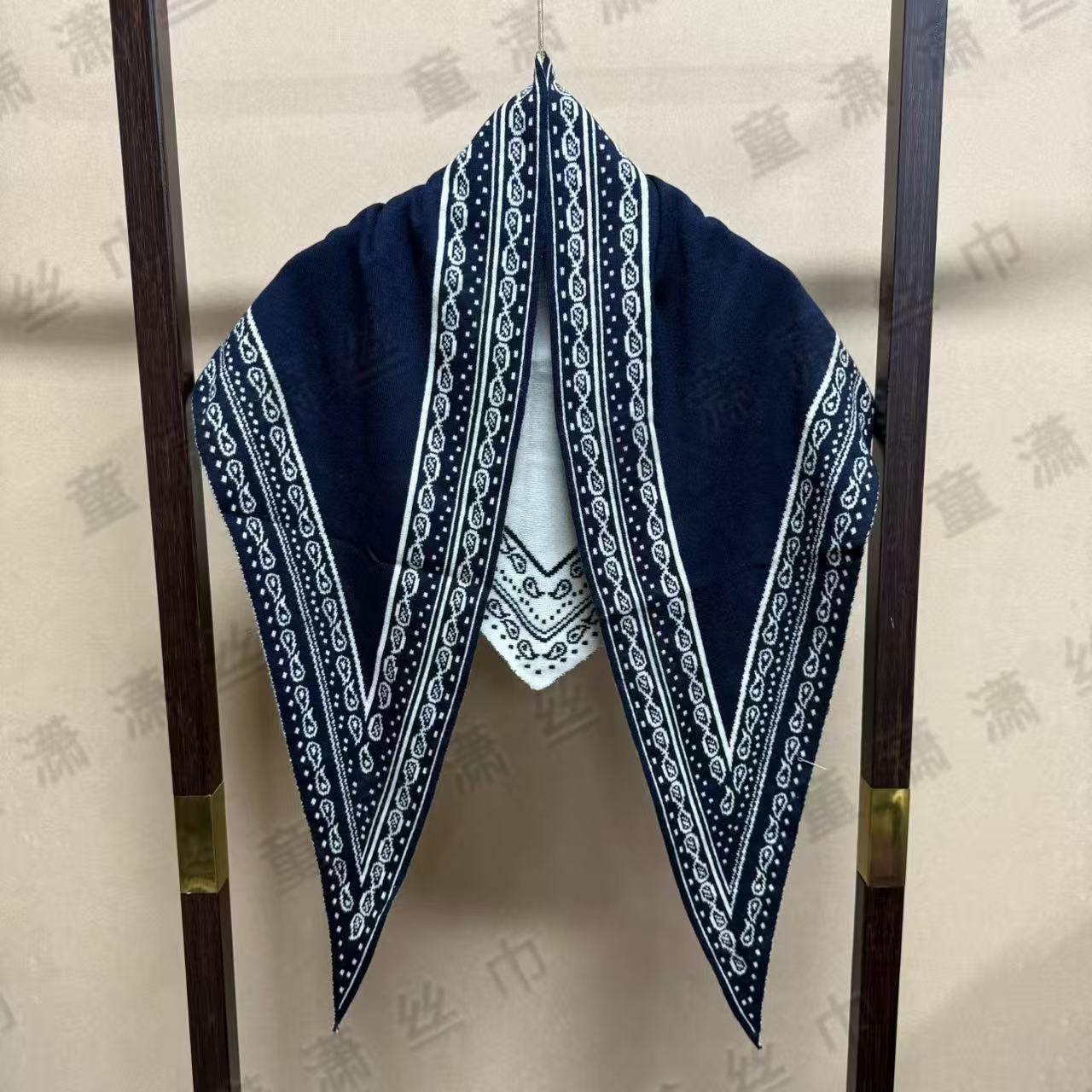 （藏青腰果边框）厚款针织50*145左右三角巾围巾