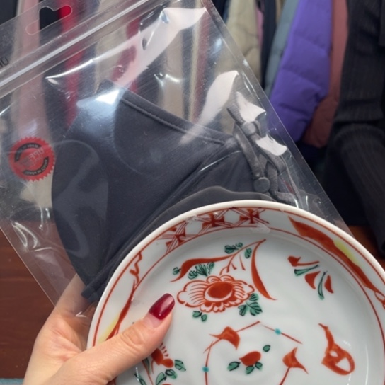 瓷片灰色。。。。。。。。。。。。。。。。