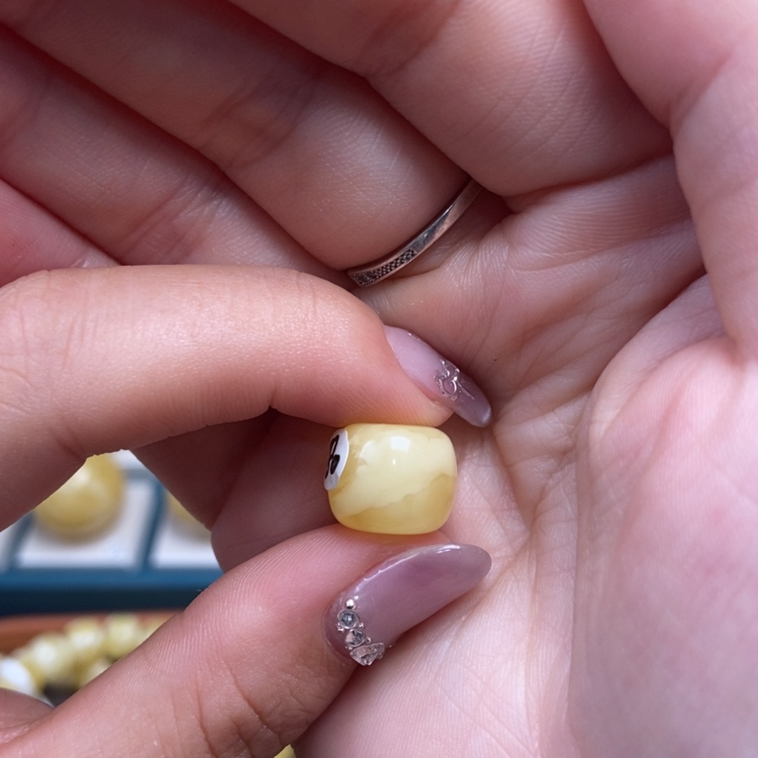 蜜蜡未镶嵌珠宝奇石12.2*10mm