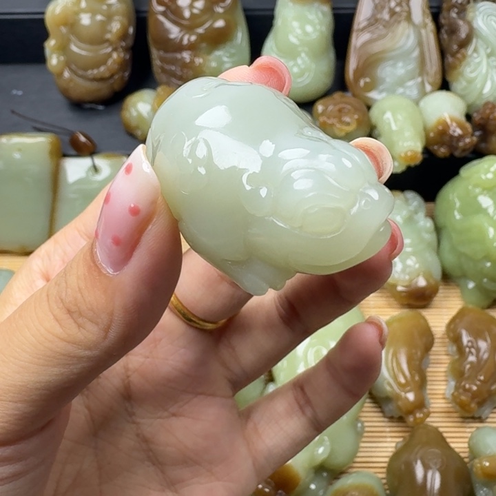未镶嵌和田玉挂件