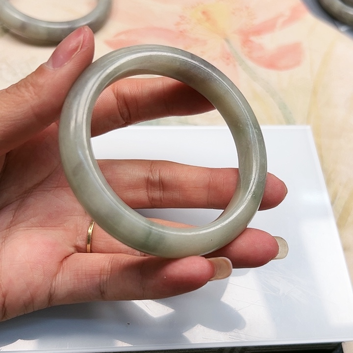 和田玉手镯未镶嵌46