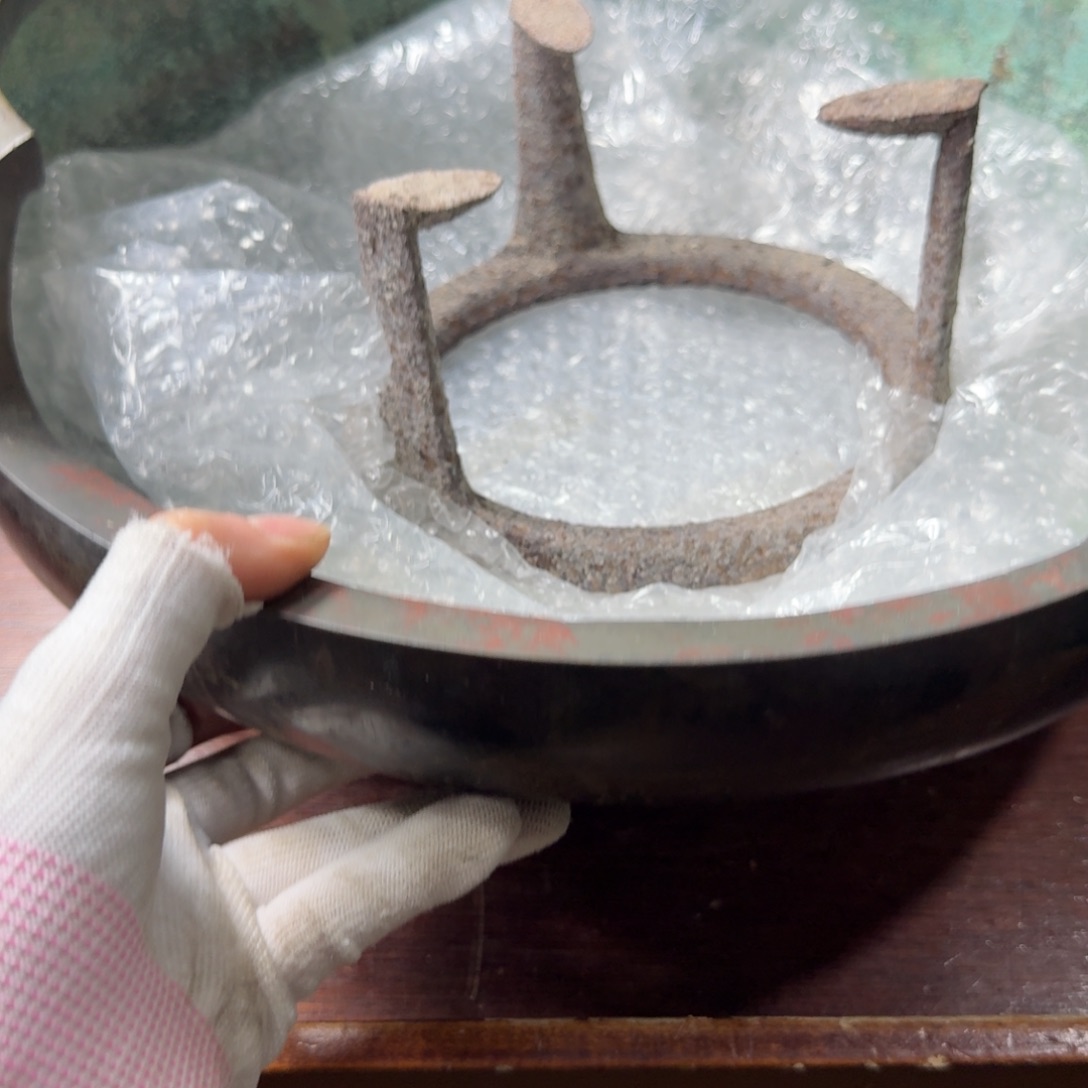 回**了中古商品，瑕疵品，不保好坏。808