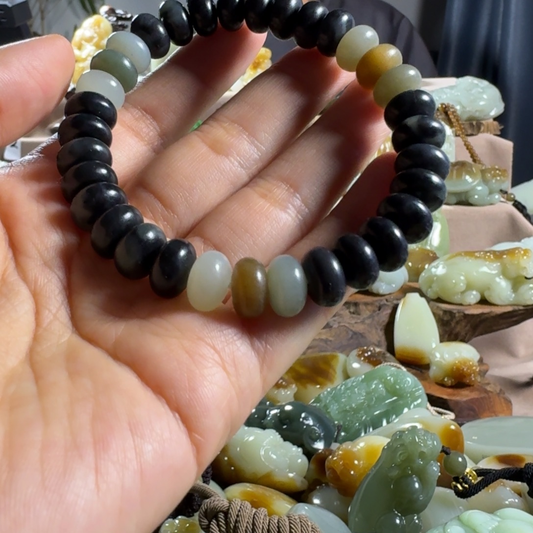 和田玉（糖玉）未镶嵌手链