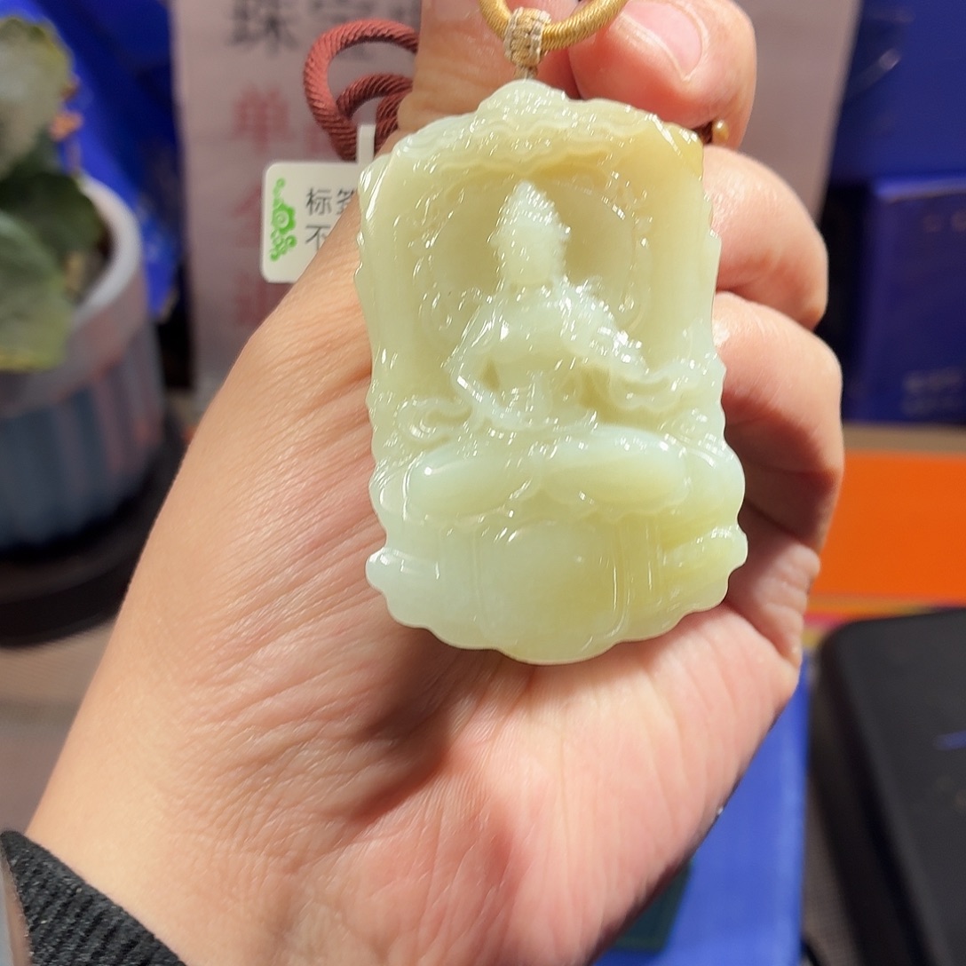 和田玉（糖玉）未镶嵌颈饰