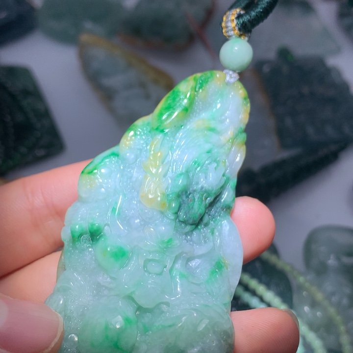 翡翠颈饰未镶嵌保真天然A货翡翠