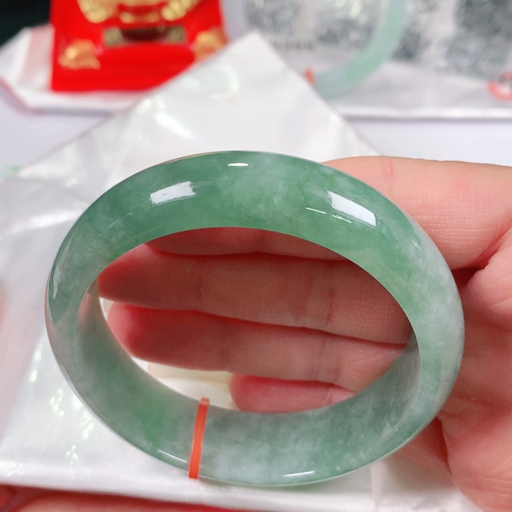 未镶嵌手镯翡翠  编号600194 大轮胎