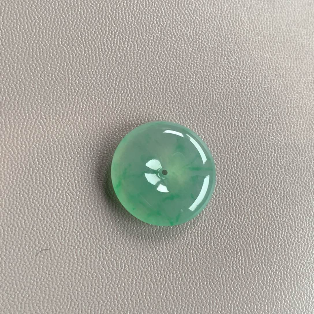 翡翠颈饰未镶嵌天然翡翠