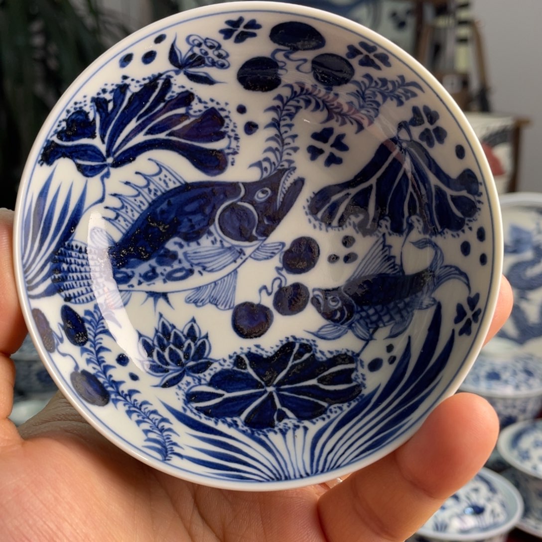 元青花鱼藻纹普洱杯微瑕