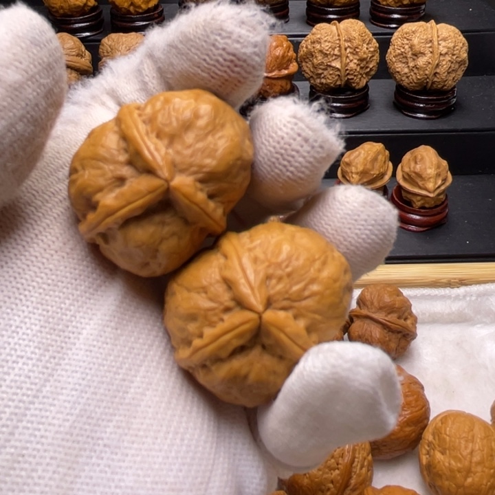 文玩核桃把件丁形三棱11Y