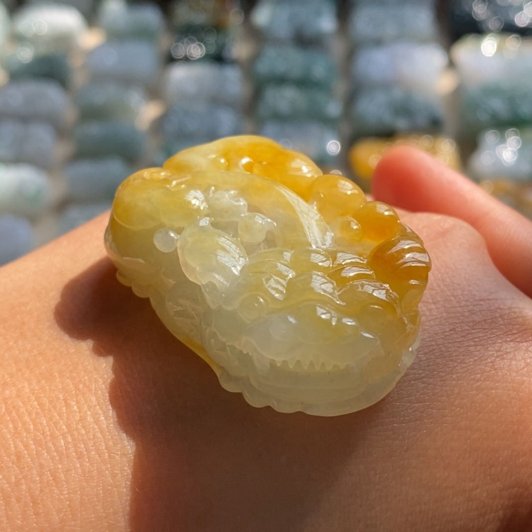 翡翠未镶嵌颈饰天然翡翠貔貅吊坠