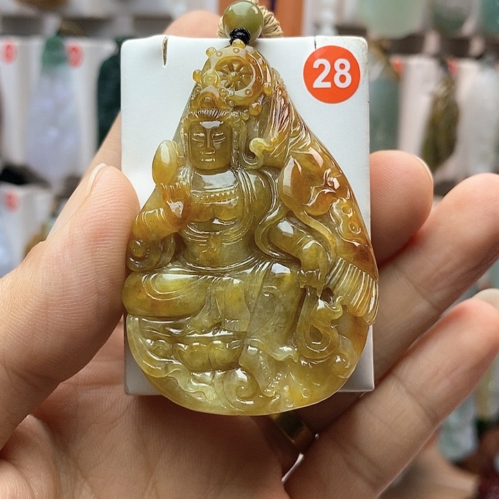 翡翠颈饰未镶嵌观音