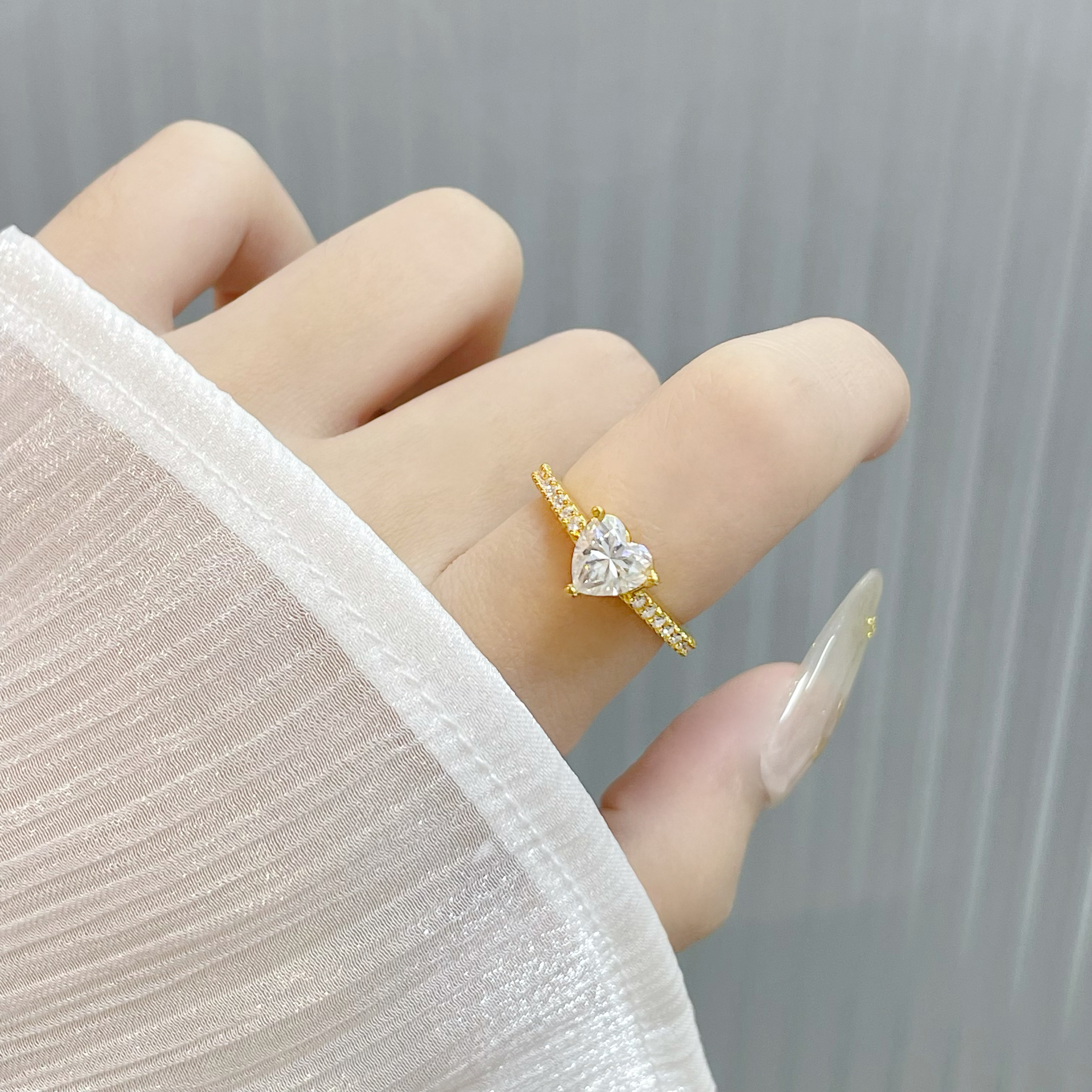 金999 黄金首饰 5D工艺 莫桑爱心戒指