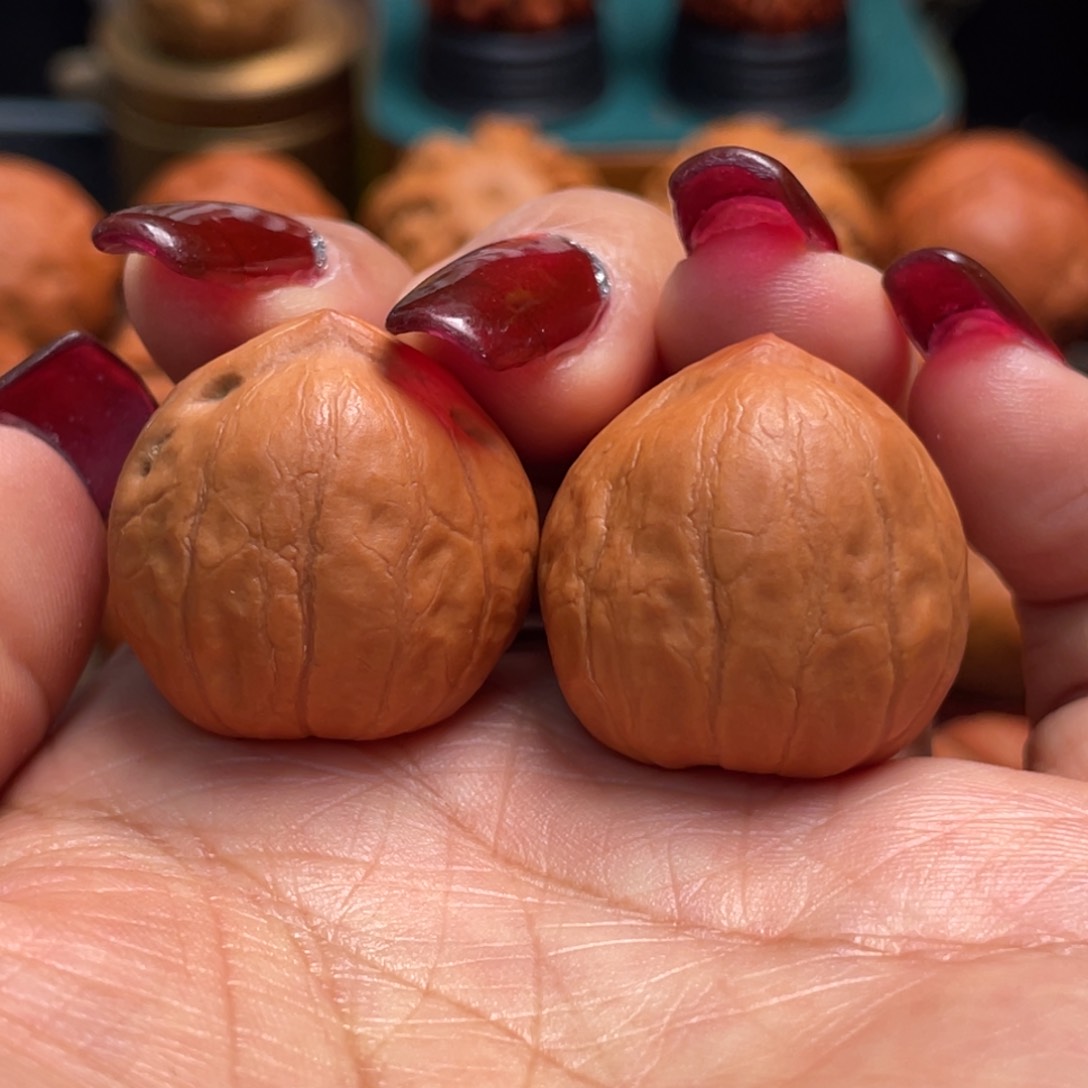 把件文玩核桃小桃心