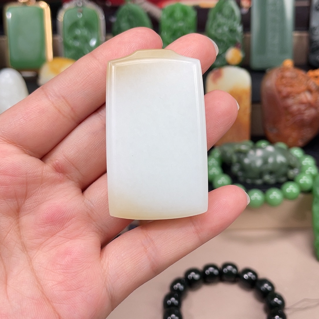 和田玉未镶嵌挂件