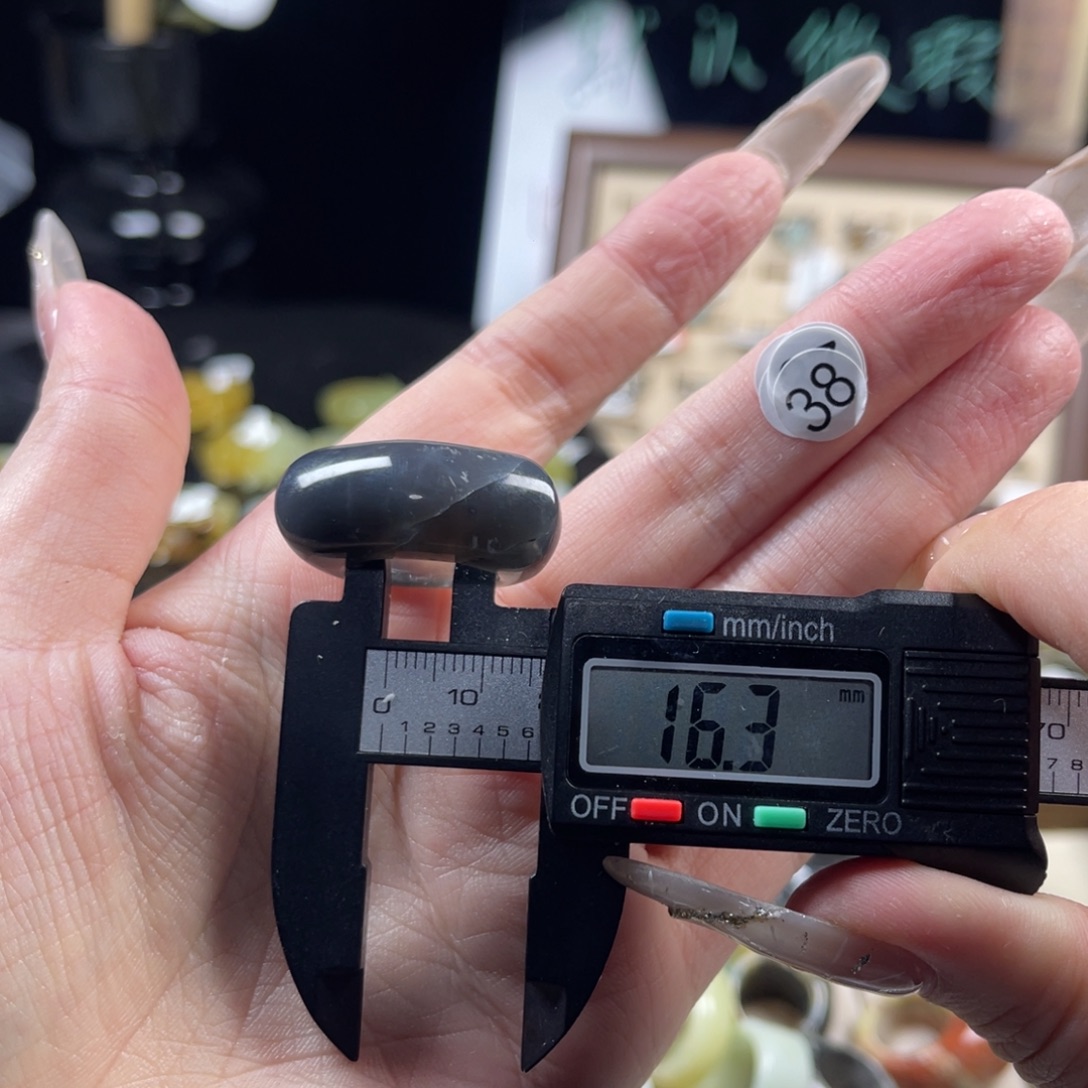 蛇纹石玉未镶嵌戒指