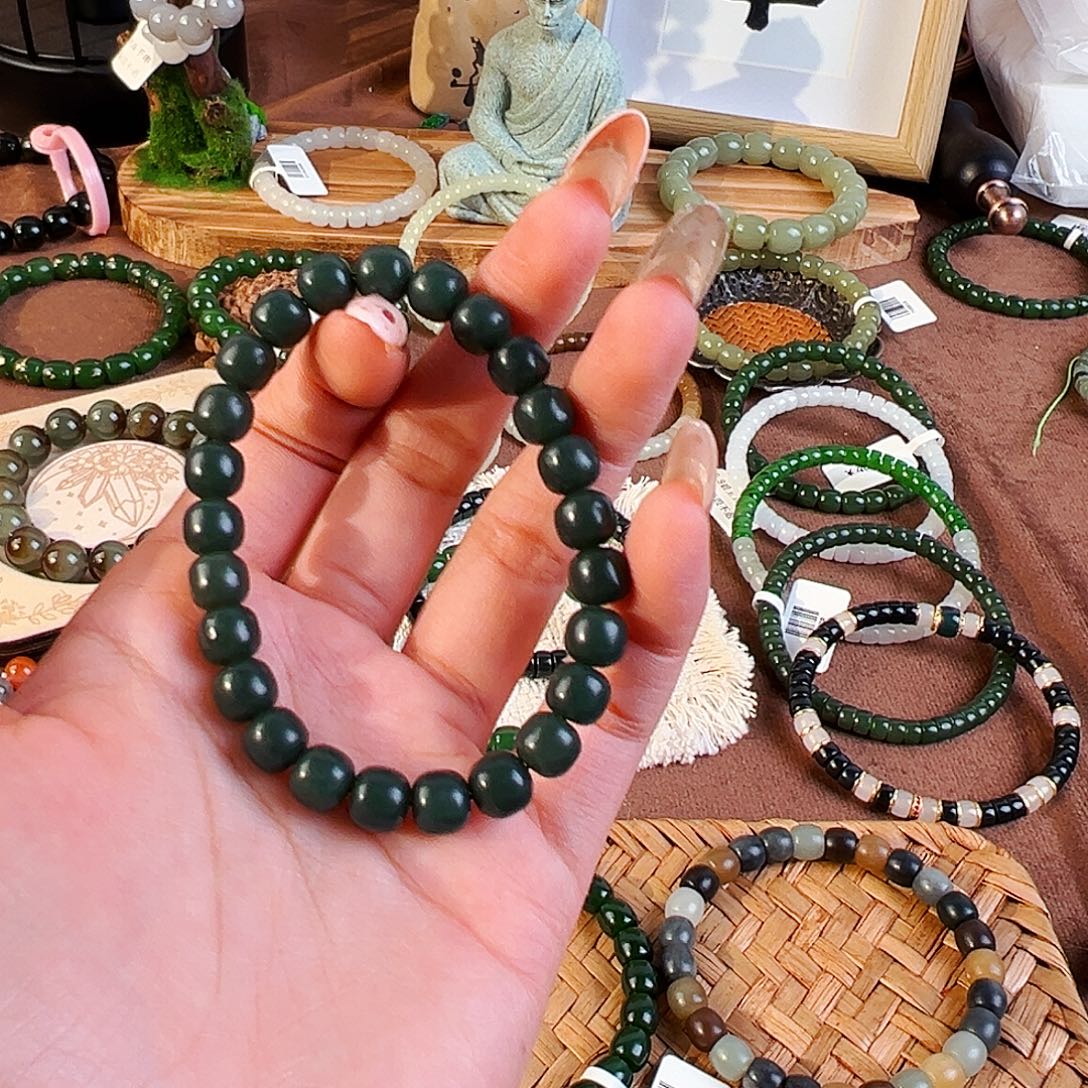 杭***泰和田玉未镶嵌手串