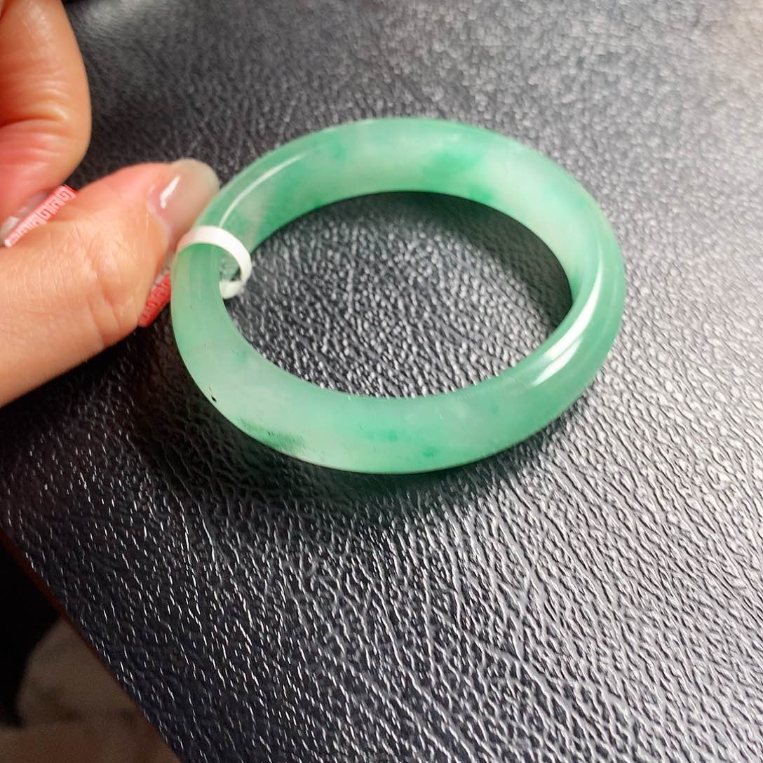 石英质玉手镯未镶嵌*️****