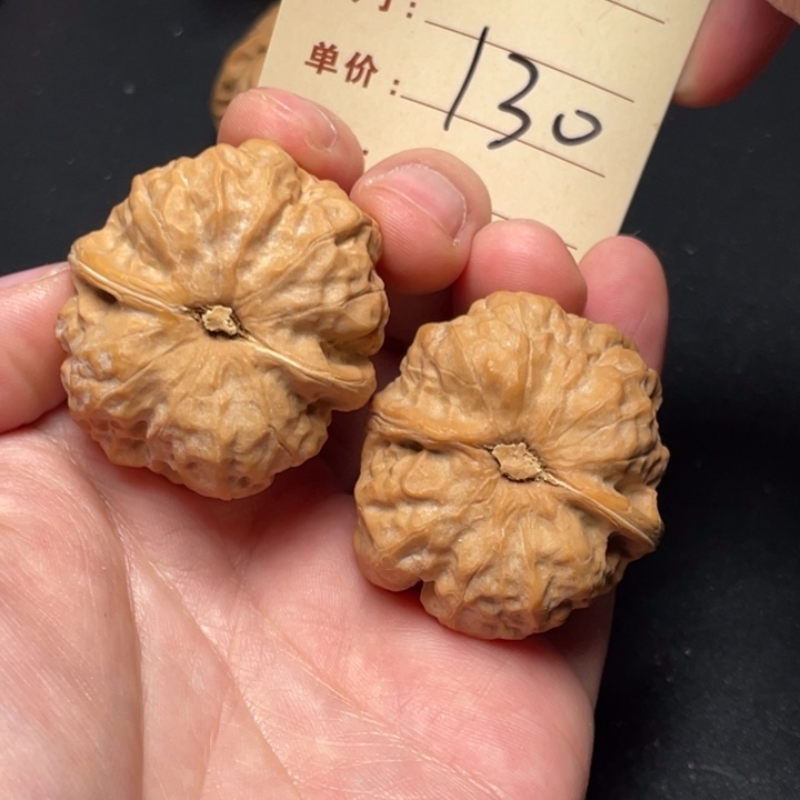 文玩核桃把件蛙蛙39尺白茬130