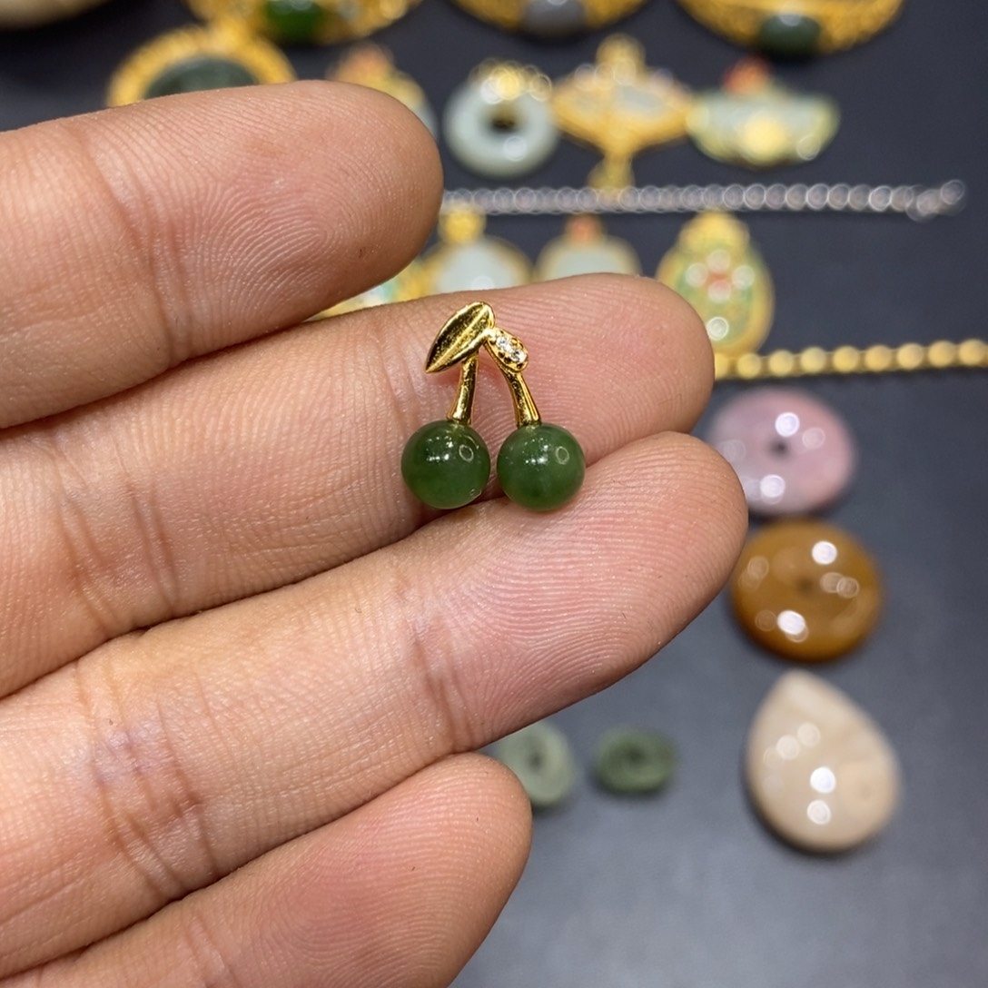 和田玉颈饰银S925镀金镶嵌