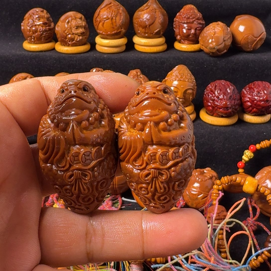 C***0把件橄榄核小表现